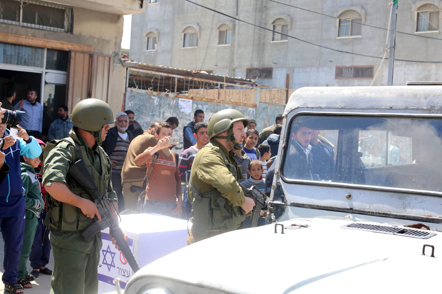 حاجز اسرائيلي في غزة .. والهدف محاكاة المعاناة المشتركة